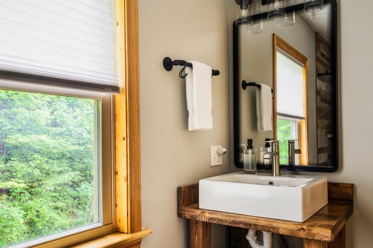 Mountainside - New Luxury Cabin-Fire Table-Hot Tub-3 Pools-Ps5-Bears Gatlinburg Luaran gambar