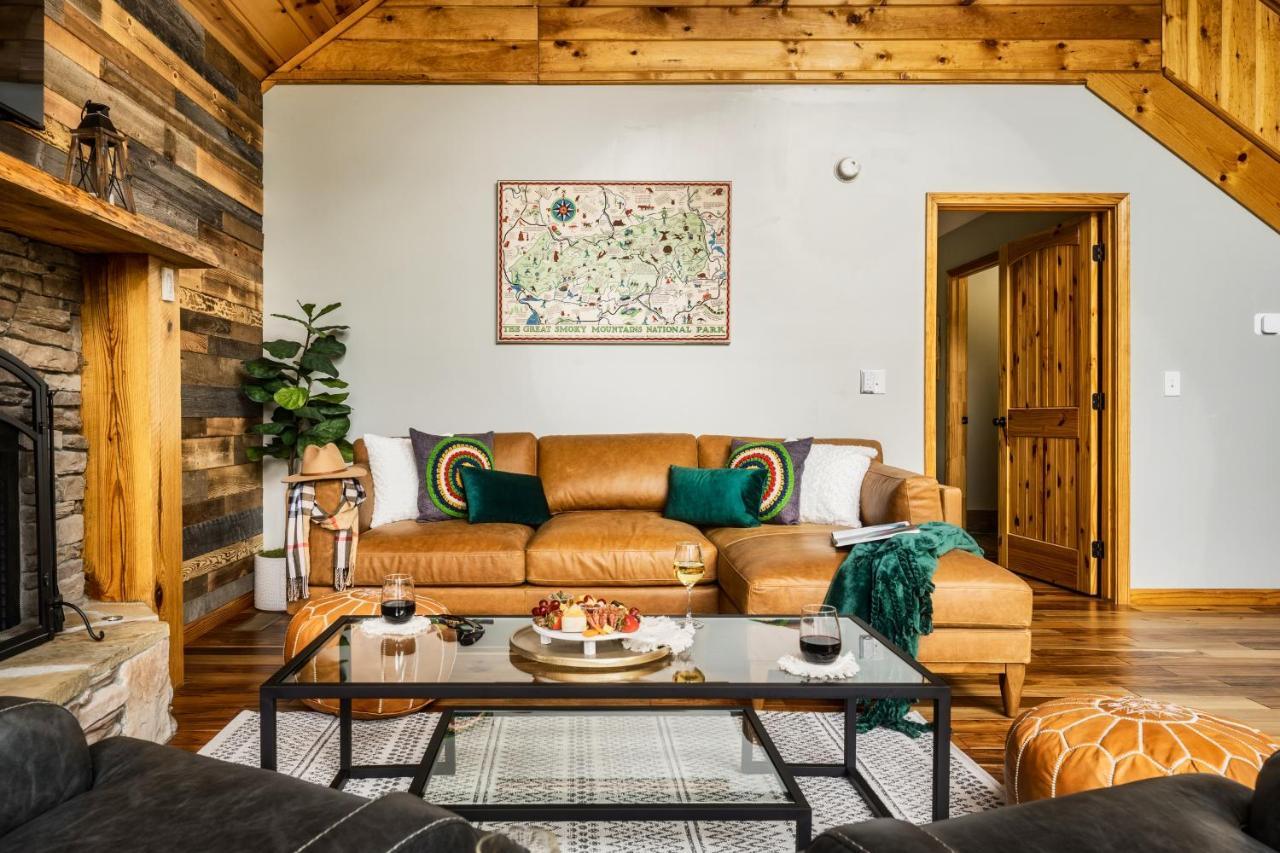 Mountainside - New Luxury Cabin-Fire Table-Hot Tub-3 Pools-Ps5-Bears Gatlinburg Luaran gambar