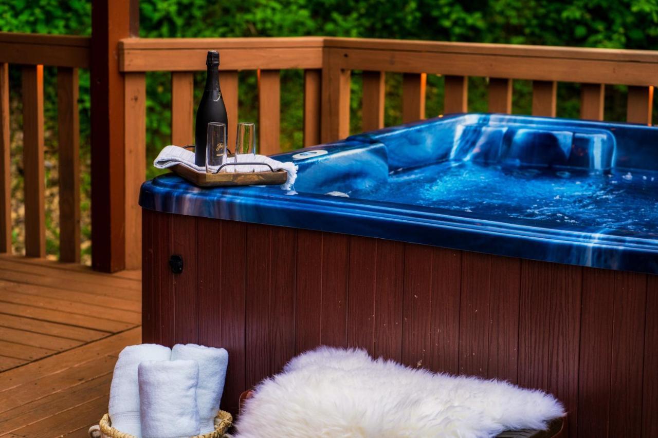 Mountainside - New Luxury Cabin-Fire Table-Hot Tub-3 Pools-Ps5-Bears Gatlinburg Luaran gambar
